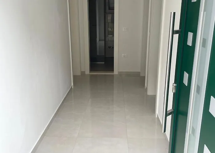 With Parking Space Okrug Gornji, Ciovo - 23151 Daire *