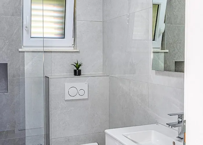 Apartament With Parking Space Okrug Gornji, Ciovo - 23151