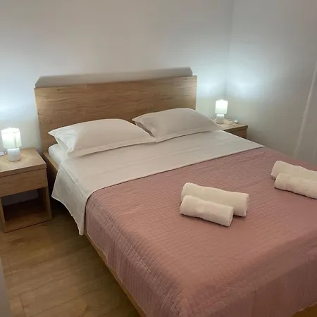 Apartmán With Parking Space Okrug Gornji, Ciovo - 23151